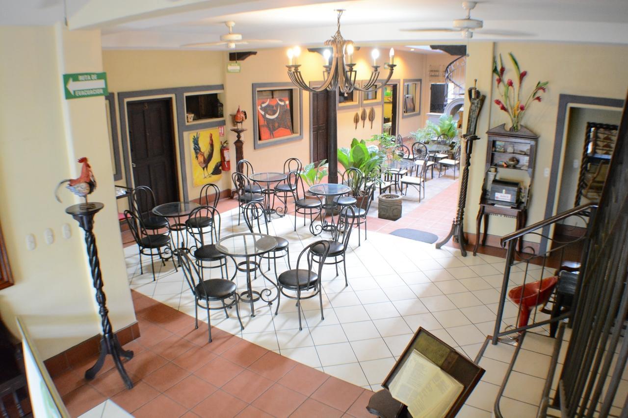Hotel Los Balcones De Chinandega Buitenkant foto