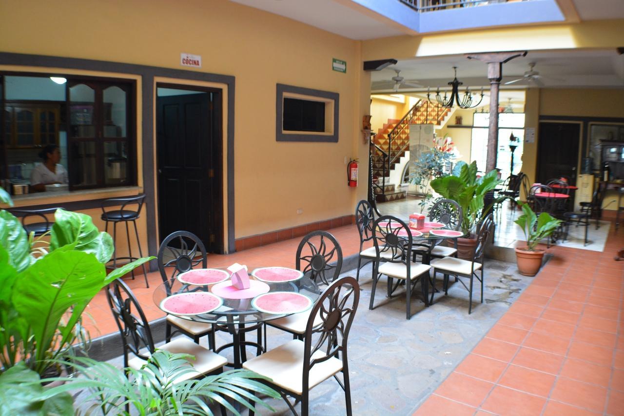 Hotel Los Balcones De Chinandega Buitenkant foto