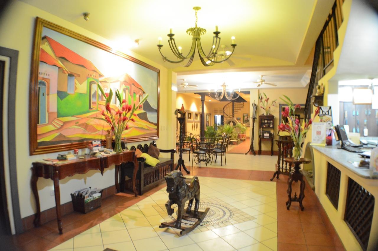 Hotel Los Balcones De Chinandega Buitenkant foto