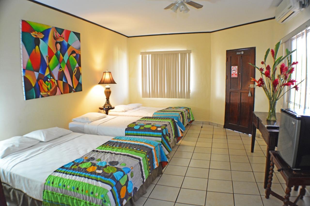 Hotel Los Balcones De Chinandega Kamer foto