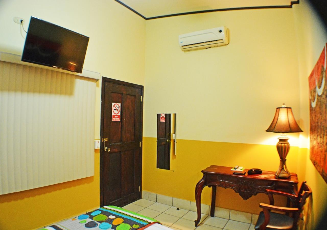 Hotel Los Balcones De Chinandega Kamer foto