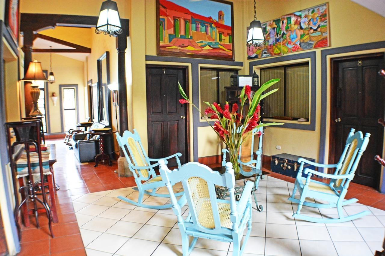 Hotel Los Balcones De Chinandega Buitenkant foto