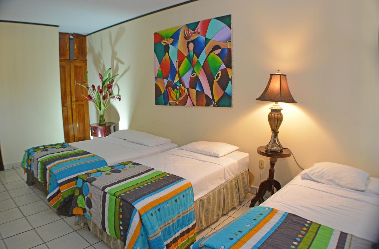 Hotel Los Balcones De Chinandega Kamer foto