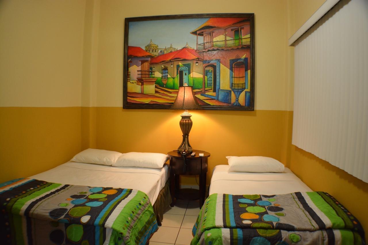 Hotel Los Balcones De Chinandega Buitenkant foto