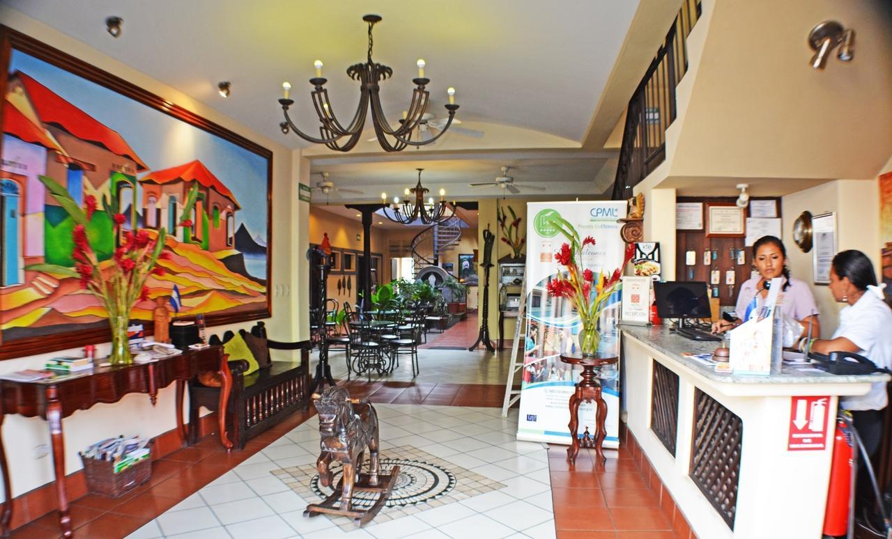 Hotel Los Balcones De Chinandega Buitenkant foto